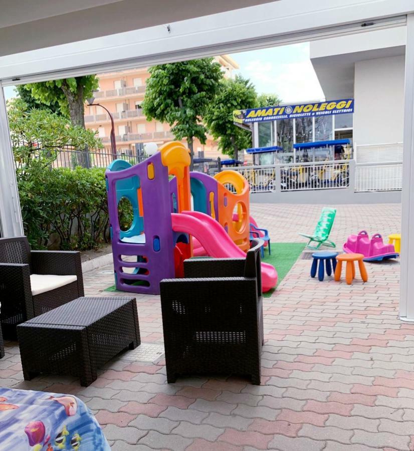 Mercedes Hotel 3*